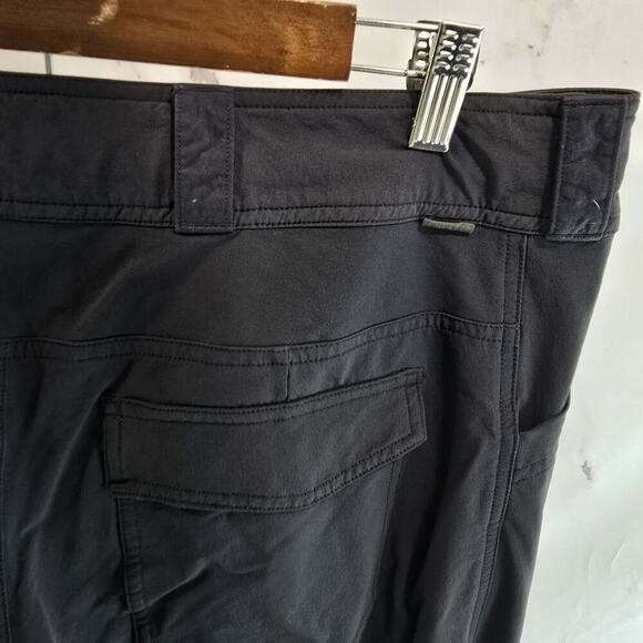 REI Co Op Pants Women 14 Black Screeline Hiking Nylon UPF Convertible Capri - Picture 14 of 15
